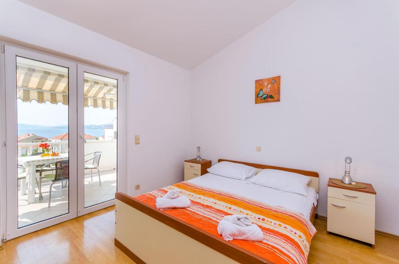 Apartments Tily Trogir Exterior photo