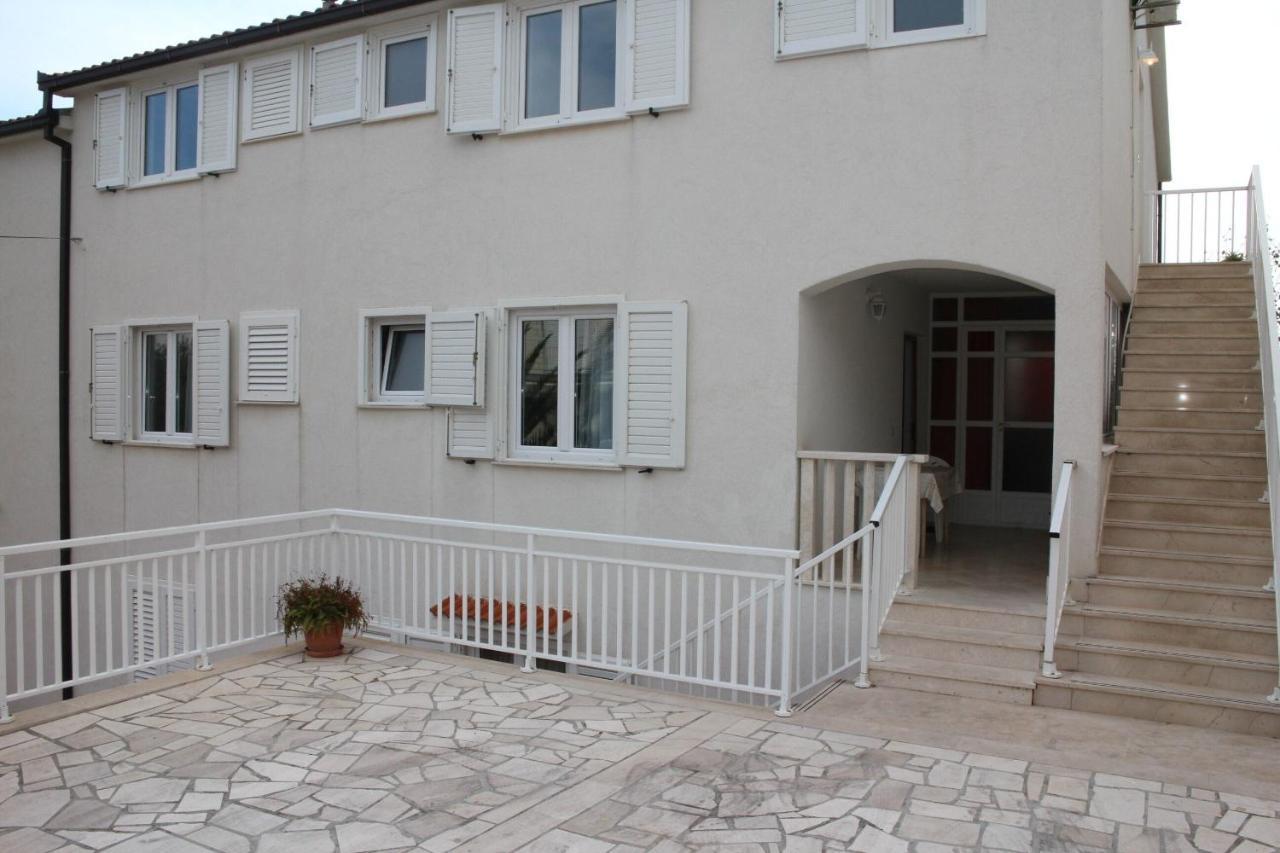 Apartments Tily Trogir Exterior photo